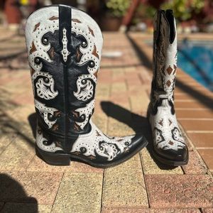 Lucchese Scarlett boots